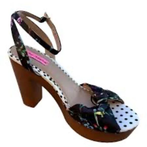 Betsey Johnson Shoes - Betsy Johnson sandals